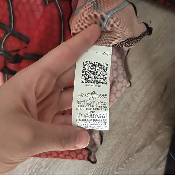 Red Spider Web Mesh Top - Picture 2 of 4